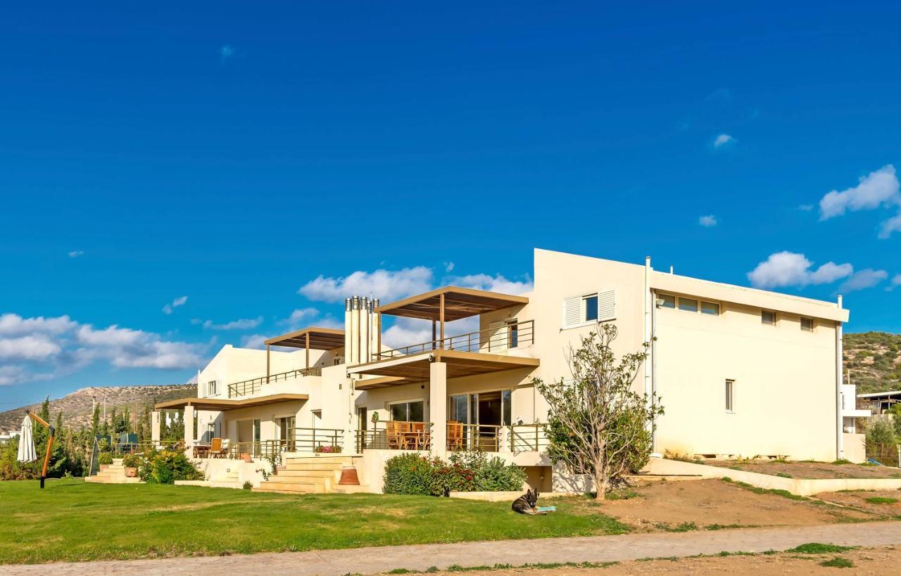 Villa Legrena *